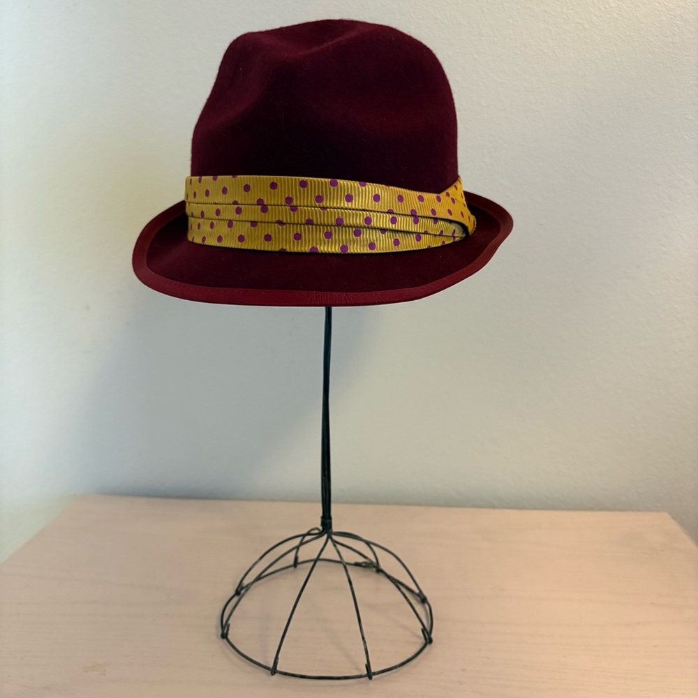 Y2K 100% Wool Fedora Hat‎ Burgundy Ribbon Band BLACK Saks Fifth Avenue Womens